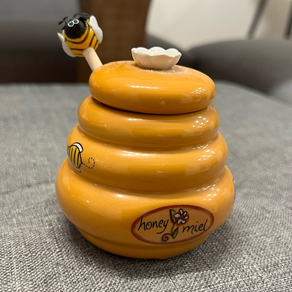 Honey Miel Ceramic Honey Pot with Bee Dipper